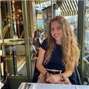 Laureata in Chimica e Tecnologie Farmaceutiche con lode e dottoranda in Neuroscienze